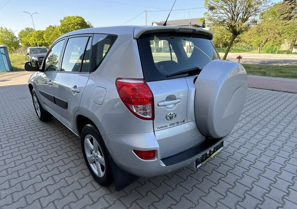 Toyota RAV4 cena 31900 przebieg: 159000, rok produkcji 2006 z Wałbrzych małe 154